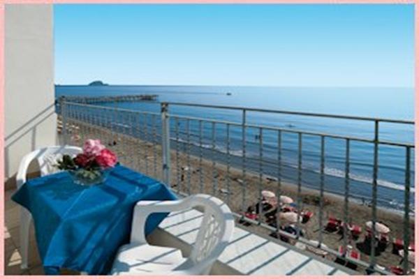 Hotel La Balnearia Alassio Esterno foto